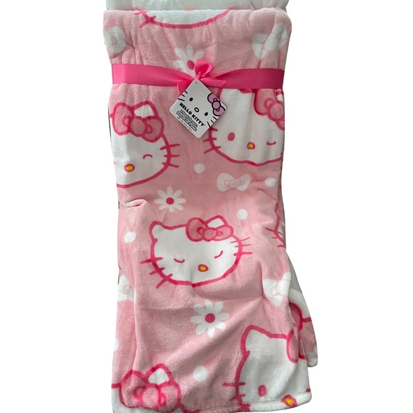 Hello Kitty Other - Hello Kitty Blankets and Throws 2 pk - 60"x70"
